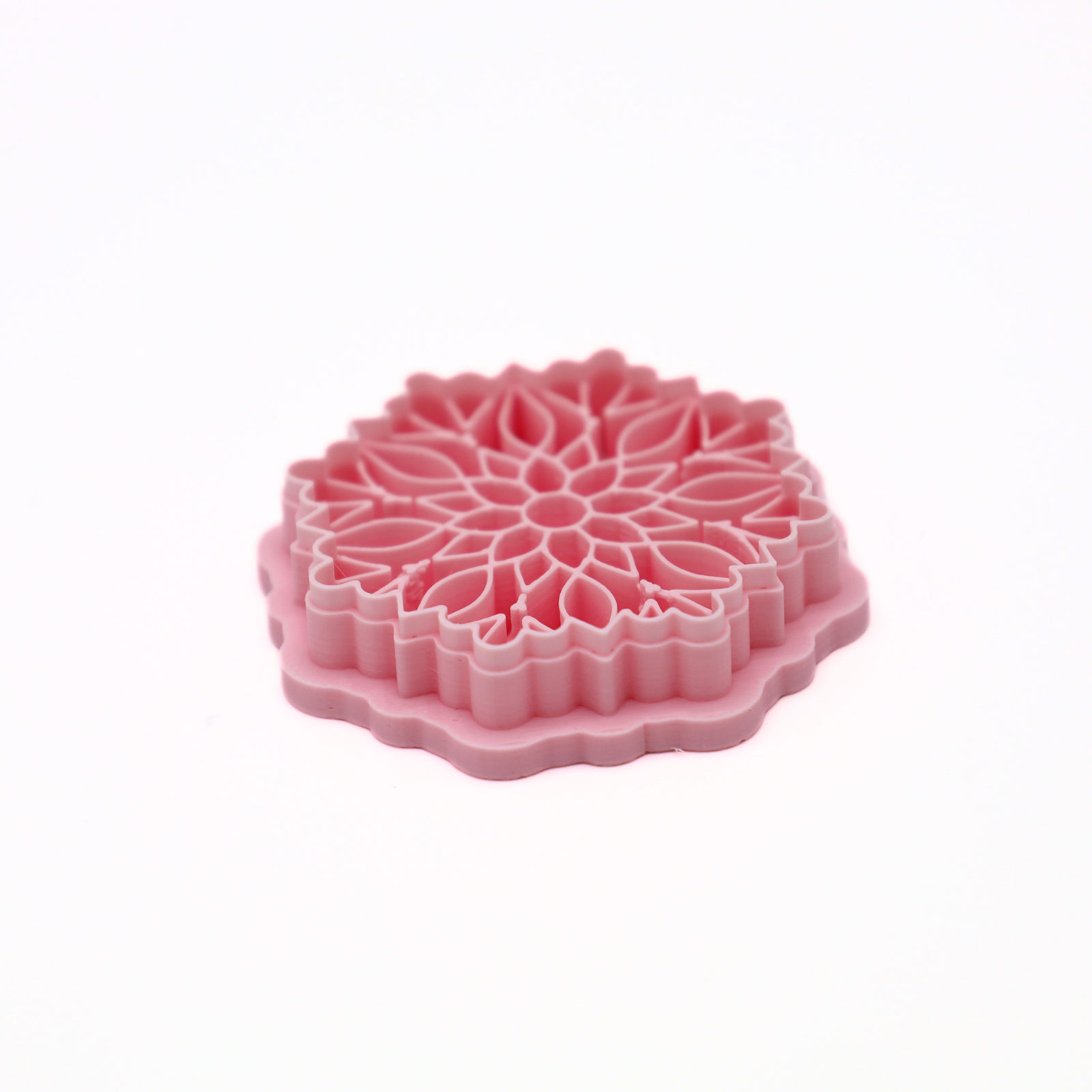 Mandala Cutter Vol. 1 – Radiant Bloom Mandala – Klei Cutter