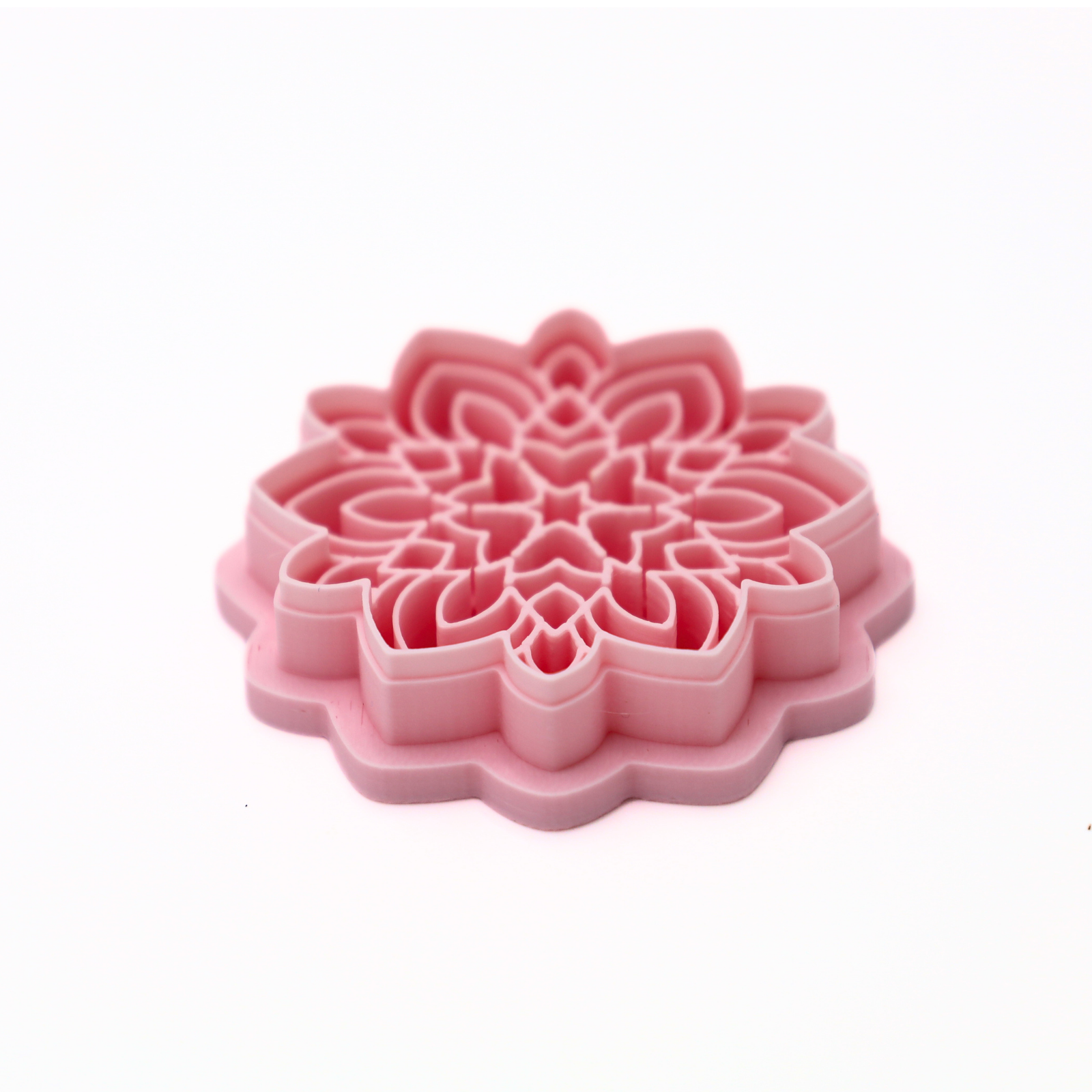Mandala Cutter Vol. 1 – Star Bloom Mandala – Klei Cutter